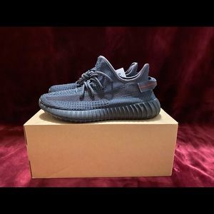 Yeezy Boost 350 V2 black non-reflective